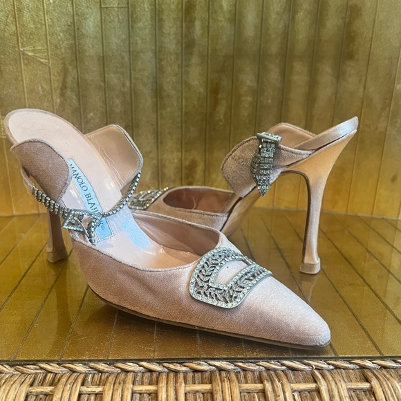 Manolo Blanik, pink rhinestone crystal buckled mule shoe high heel - Picture 1 of 16